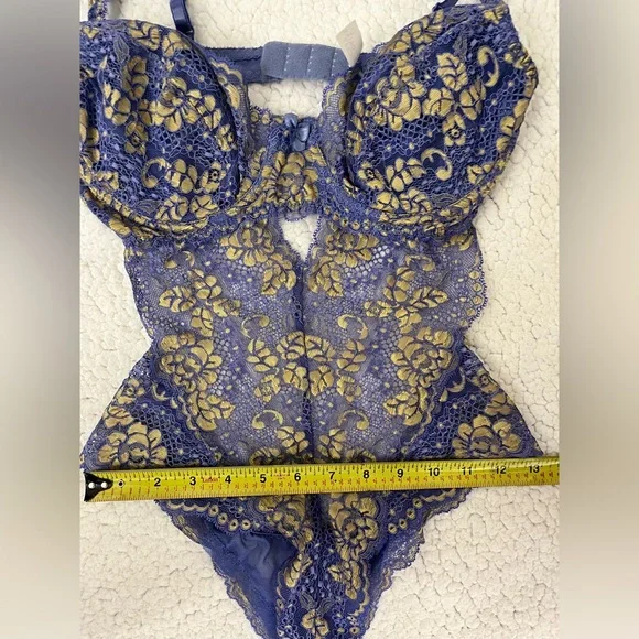 🌟🌟 EUC Victoria’s Secret Vtg Lace Lingerie Teddy - Picture 5 of 11